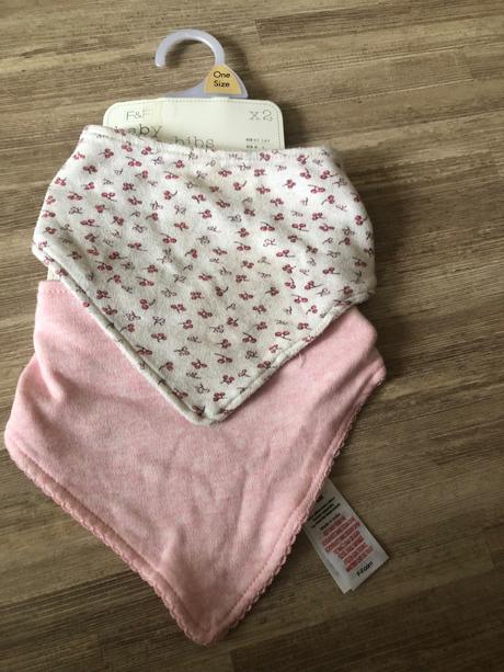 Dva nové slintáčky h&m, f&f,56