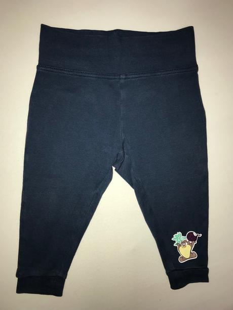 Kojenecké tepláky, 74