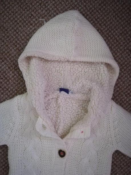 Teplý svetr, lupilu,110