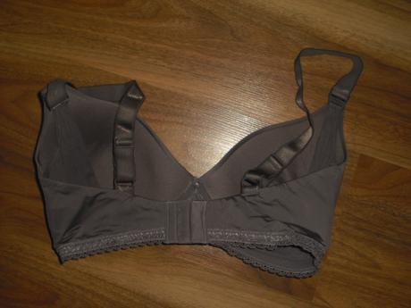 Kojící podprsenka, 80,e