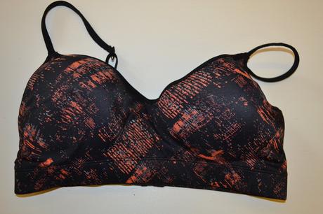 Sportovní podprsenka, 164