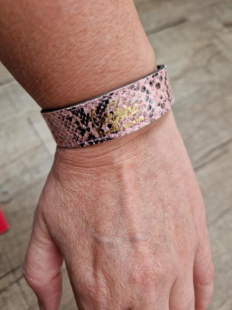 Dívčí či dámský náramek, 