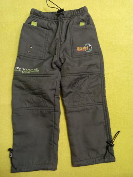 Bunda, podšité kalhoty a čepice, 110