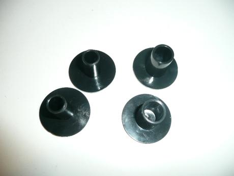 Ochrana podpatků podpatek na trávě písku,