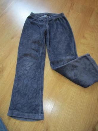 Samewtové tepláky , 110