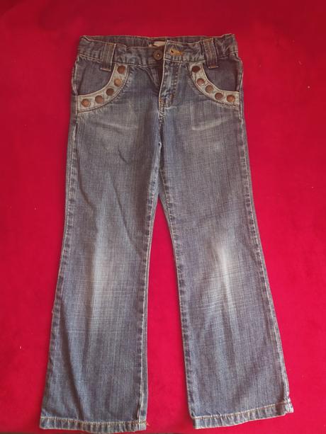 Džíny, 110