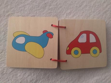 1. knížka s dopravními prostředky,