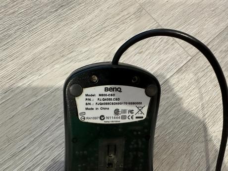 Stojan pod notebook a počítačová myš, 