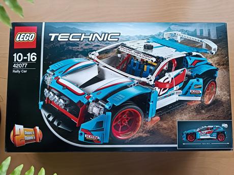 Lego technic 42077 závodní auto,