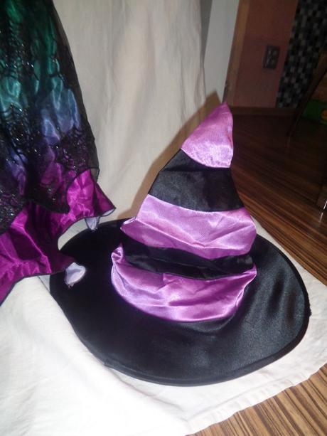 Karneval - kouzelnice + klobouk - 9-10 let,