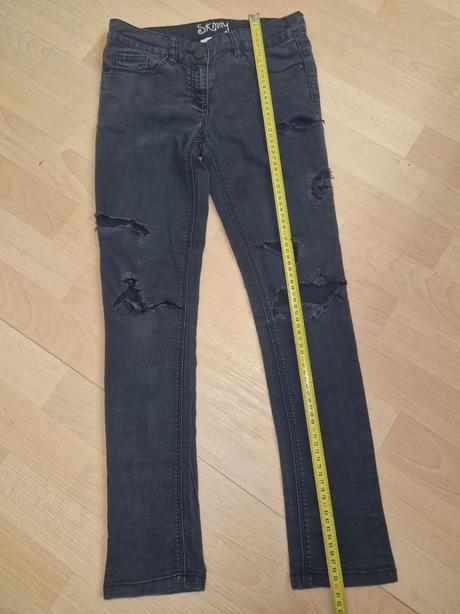 Džíny tmavě šedé s dírama next, next,152