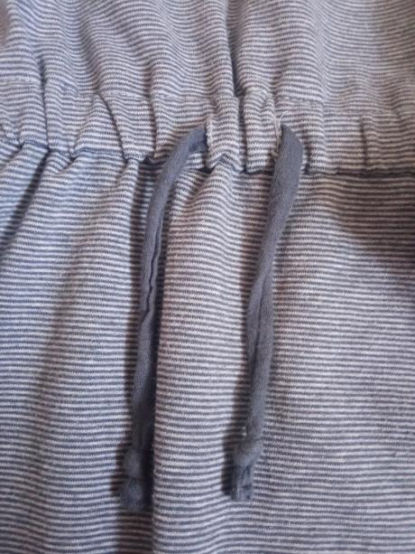 Teplejší úpletové šaty, tcm,158