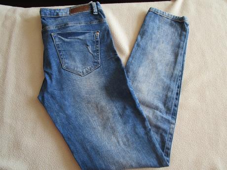 Pěkné modré elast. rifle slim - trhané, vel. s(36), 36