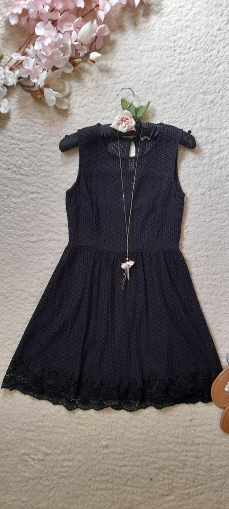 Fisherfield černé krajkové krátké šaty, 38