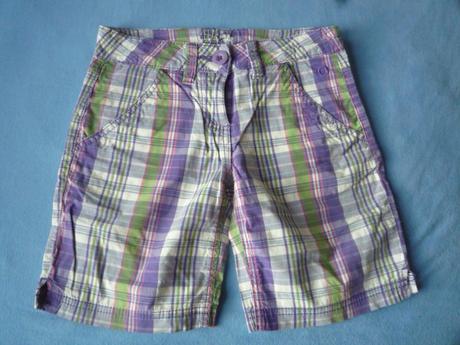 Kraťasy s regulací v pase vel 140, 140