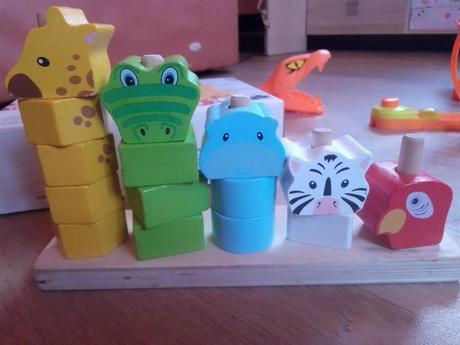 Dřevěná hračka - stohovatelná zvířátka, 