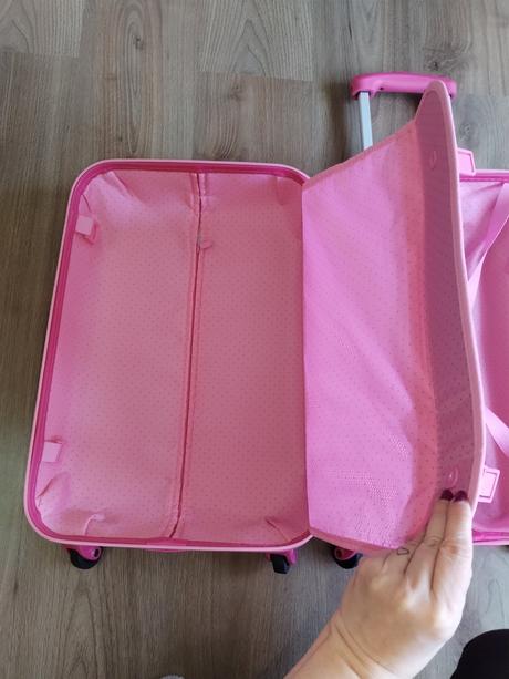 Dívčí cestovní kufr skořepinový, 