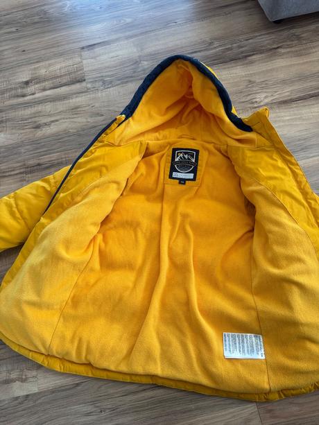 Zimní bunda, c&a,140