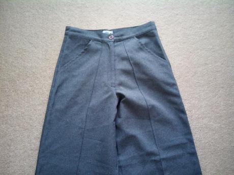 Elegantní šedé kalhoty, 152