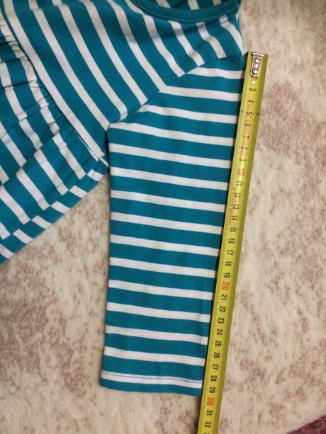 Pruhované šaty se slony, 92