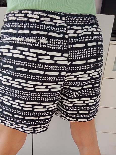 Šortky zn."h&m" vel."m", h&m,m