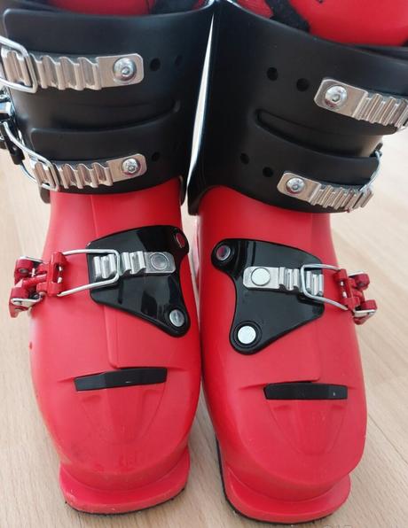 Dětské přezkáče, sjezdové boty na lyže, atomic 23, atomic,23