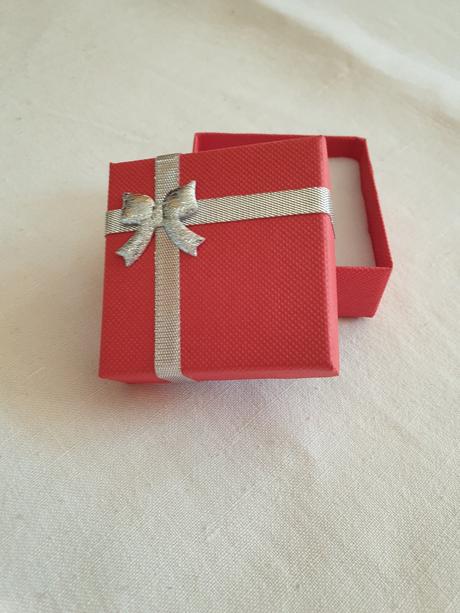 Dárková krabička na šperky, 