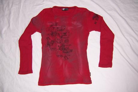 Červené žebrové triko, 146