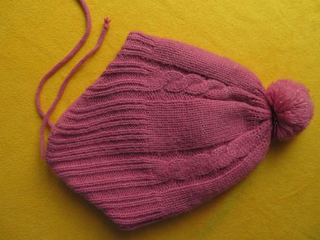 Čepice s bambulí, 104