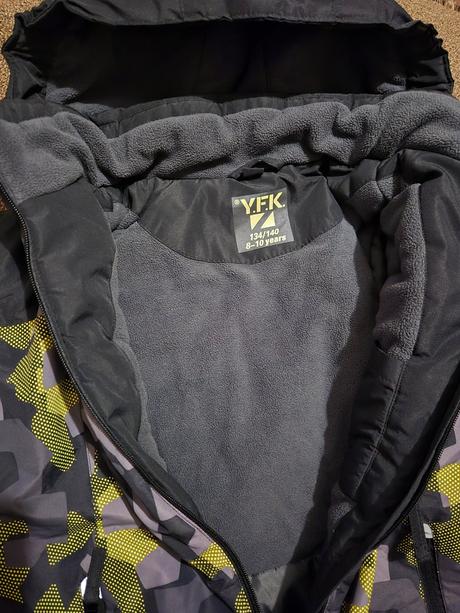 Chlapecká zimní bunda yfk vel. 134/140, 134