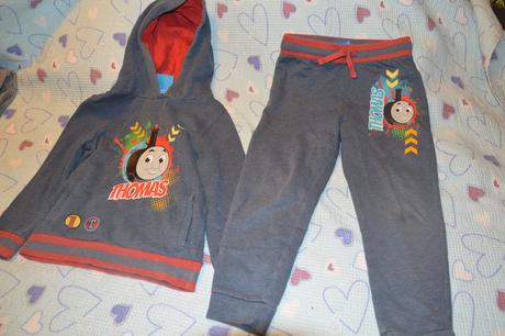 116 tepláková souprava s mašinkou tomášem, 116