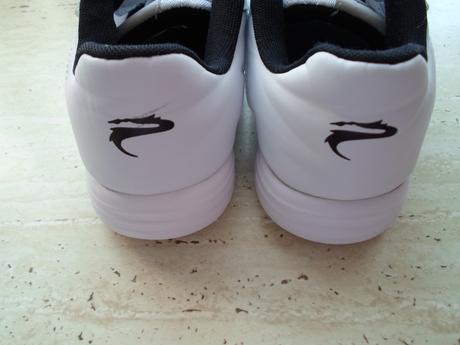 Bílé boty tenisky botasky sálovky, 38