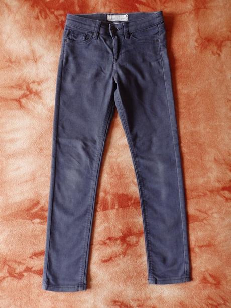 Šedé kalhoty, l.o.g.g.,134