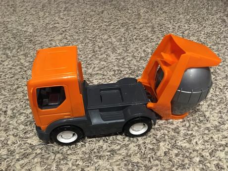 Plastové auto (míchačka, mix) wader,