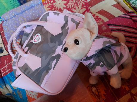 Čivava pejsek plyšový v tašce chi chi love,