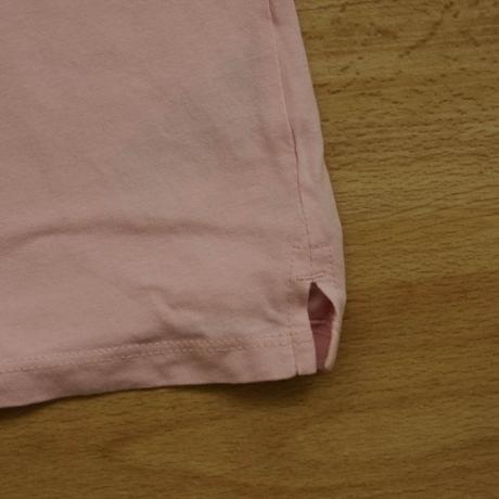 Ruzove tricko s menivymi paietkami, pepperts,134