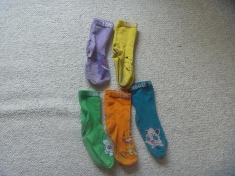 5 párů ponožek s pokémony vel. 30-32, 31