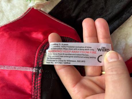 K1/ kostým upírka/ čarodějka- v.3/4 let, 