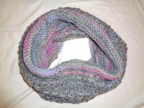 Luxusní šedorůžovofialkový zimní nákrčník,