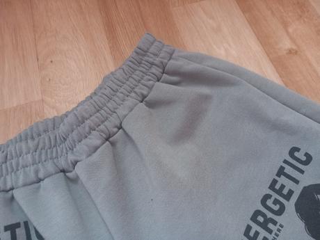 Šedé teplákové kraťasy vel. m, m