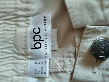 Dámské béžové kraťasy, bonprix,50