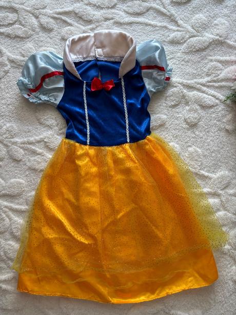 An27/ kostým sněhurka- v.cca 18/24 měsíců, 