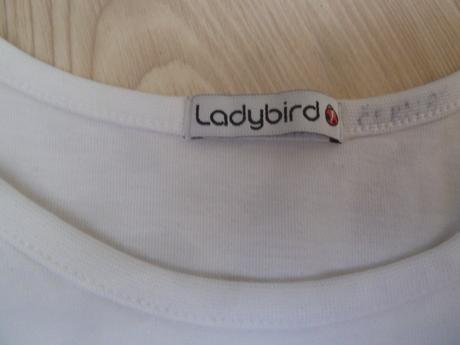 Jednobarevné triko s výšivkou, ladybird,122