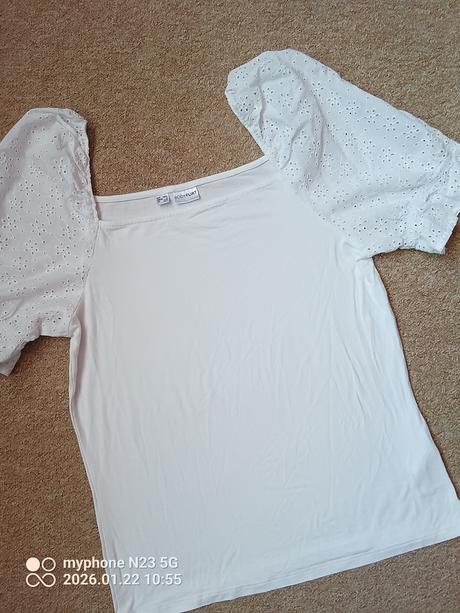 Tričko zn."bodyflirt" vel."40/42", 40