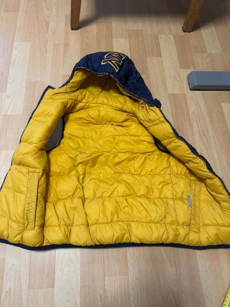 Zateplená oboustranná vesta, c&a,134