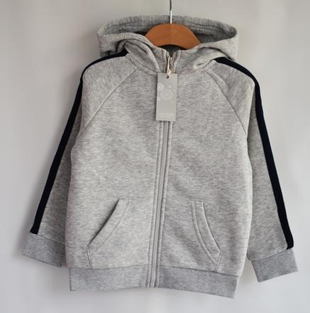 Mikina vel. 4 - 5 let, 110