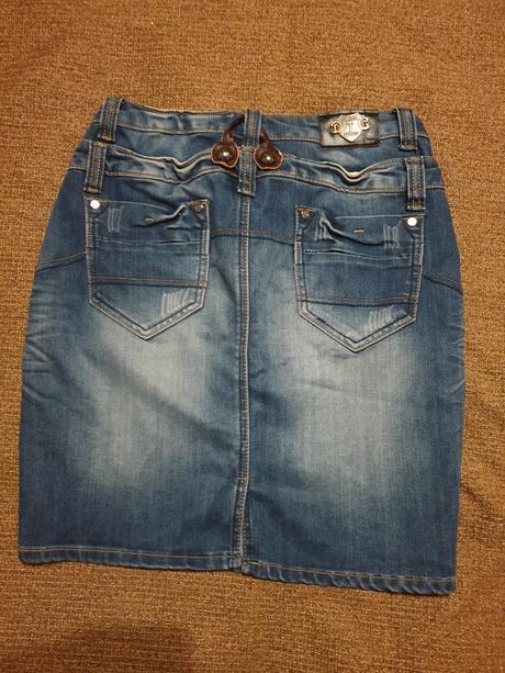 Dámská džínová sukně, 38