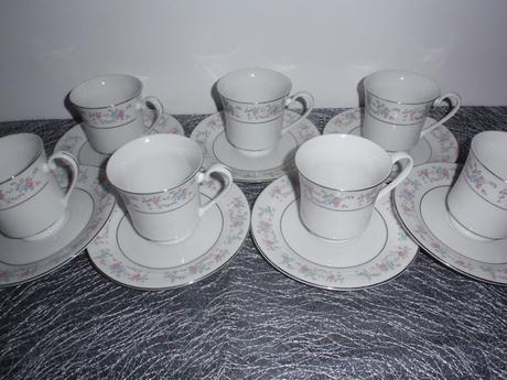 Šálek-hrneček s podšálkem 6+1 zdarma.,