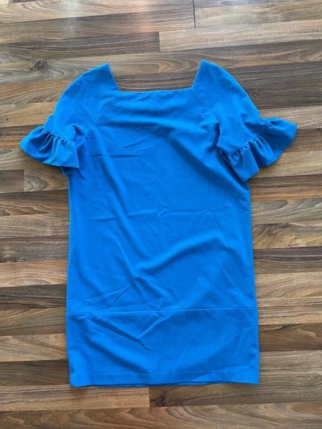 Modré šaty s volánkovým rukávem, vel m/l, šité, m