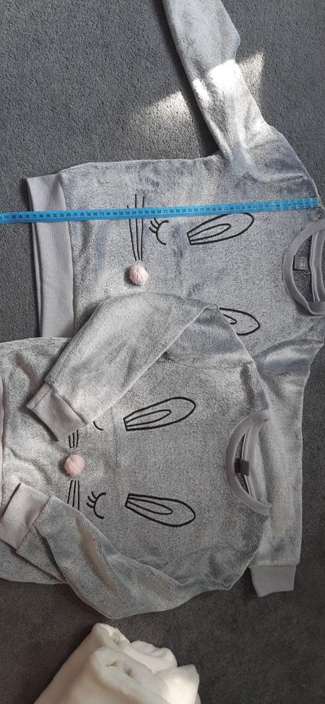 2 x šedá mikina zajíček, 122